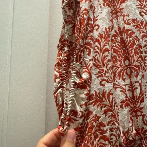 NWT BloomChic Red and Cream Patterned Midi Dress - Picture 5 of 5